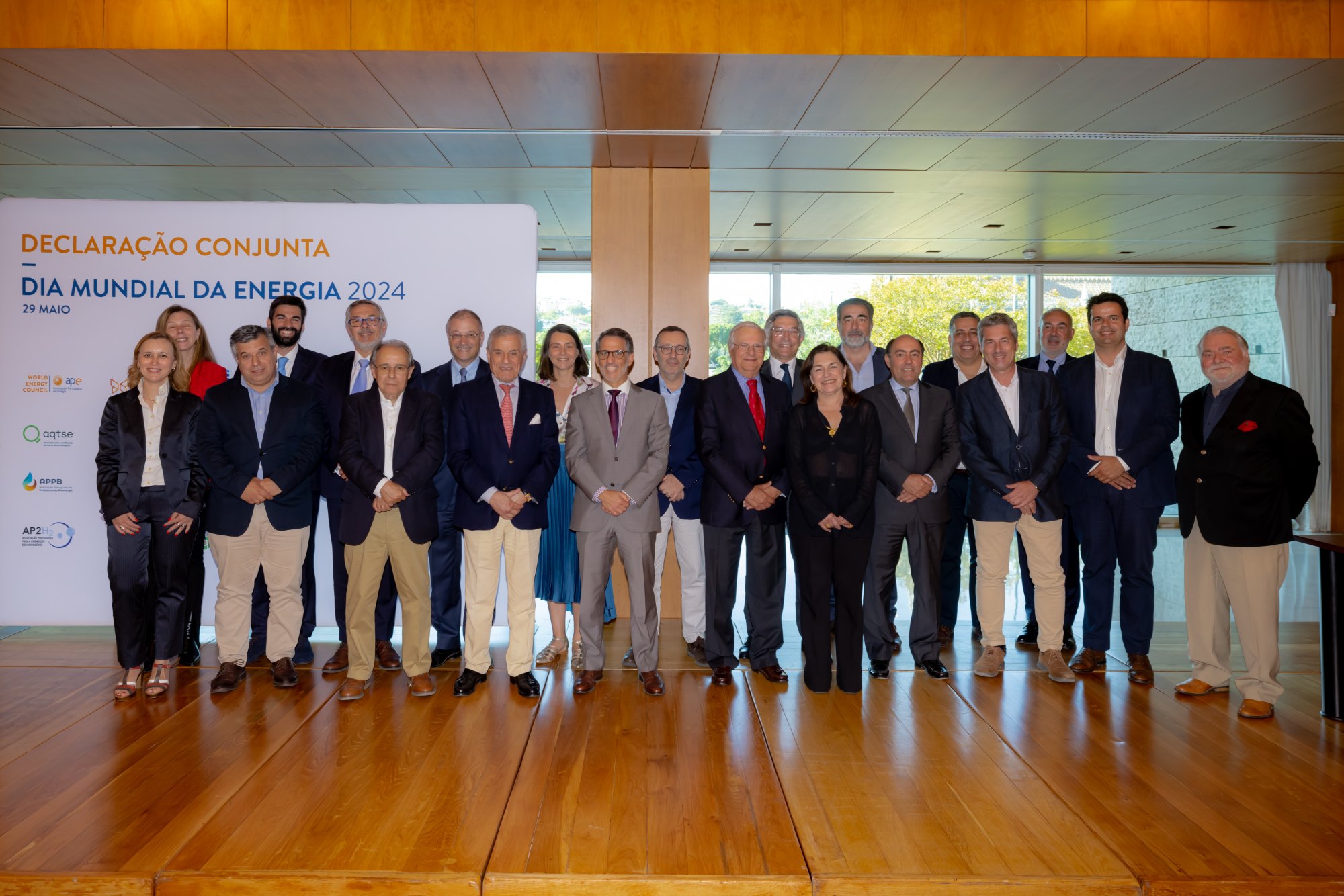 Grupo completo – Declaração Conjunta